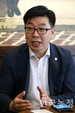 강용구 전북도의회 농산업경제위원장