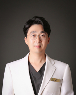Park Hyun-woo (Diretor da Kyunghee Dodam Oriental Clinic)