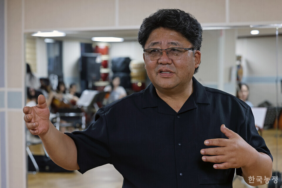 강정남 서천청소년오케스트라 단장은 "농어촌지역에서 오케스트라들이 교육활동을 계속하기 위해선 국가·지자체의 더 많은 관심이 필요하다"고 강조했다. 